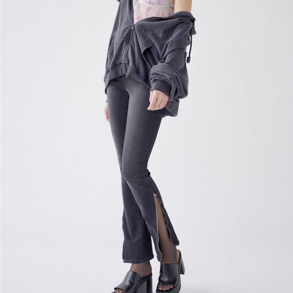 BDG ankle-zip skinny jean